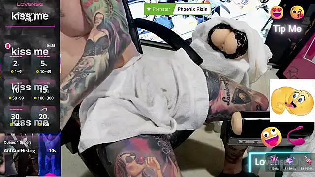 THERE_IS_NO_SAFEWORD: вебкам-шоу