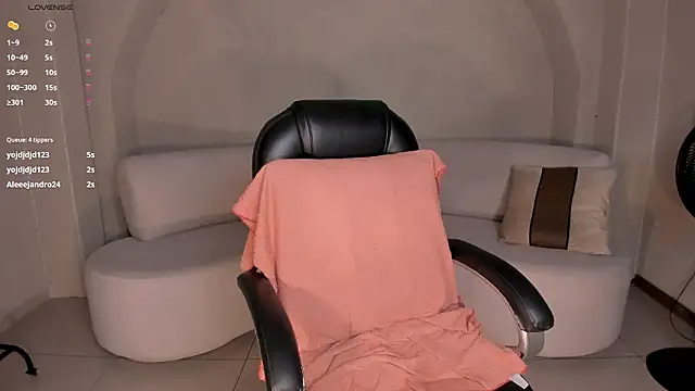 Živý XXX chat IsabelBornner