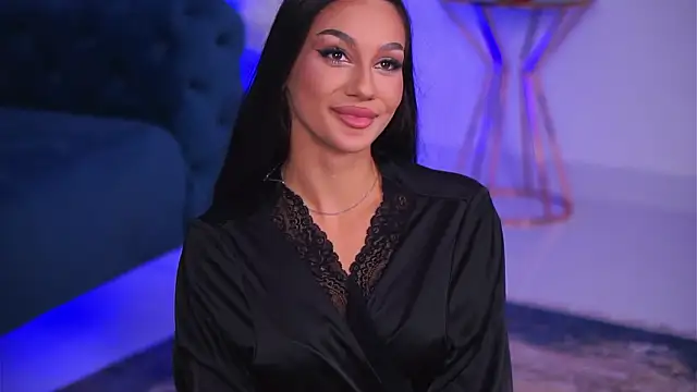 Онлайн чат XXX NinaSolenne