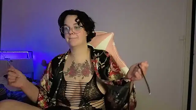 Chat +18 de lunatigre4 ao vivo