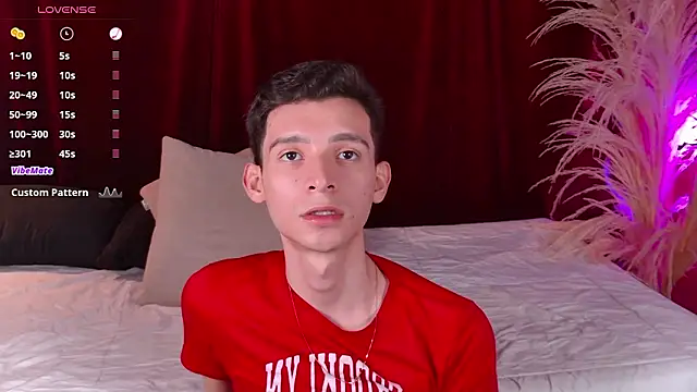 VicenteFerrer's Live XXX Chat