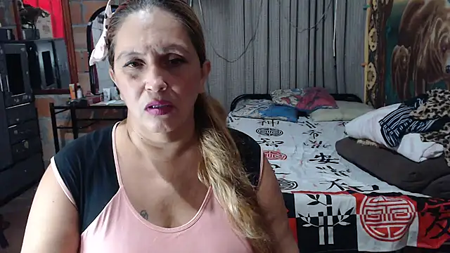 Chat XXX en directo de mom_son_dirty