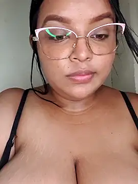 Albanis1 – Live XXX-chat