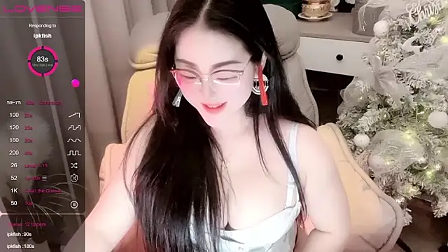 Monica-666888-: онлайн-секс-чат