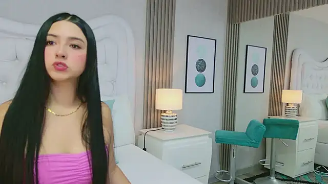 BellaFoox Adlı Modelin Canlı XXX Sohbeti