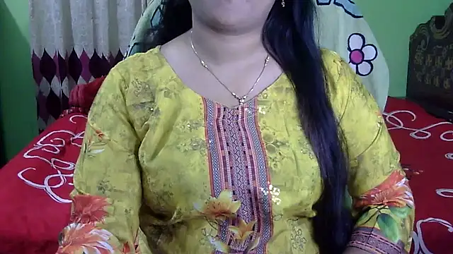 BengaliQueenStarのライブXXXチャット