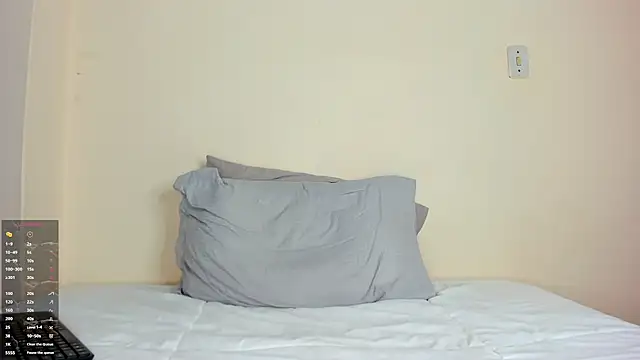 Leoknight: απευθείας συνομιλία ΧΧΧ