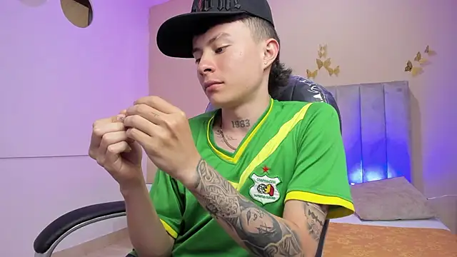 Nascary_Fox: απευθείας συνομιλία ΧΧΧ