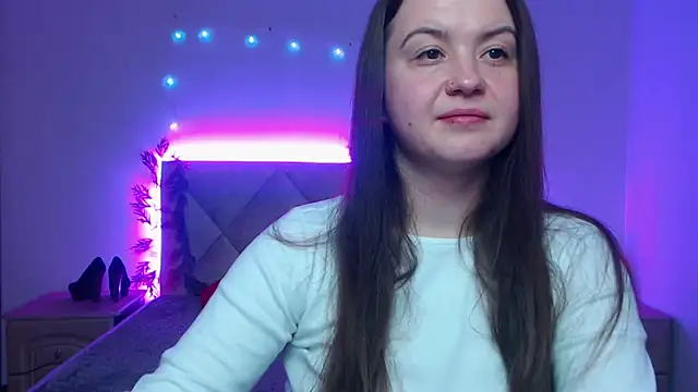 MavkaCute Adlı Modelin Canlı XXX Sohbeti