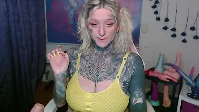 SLOPPYTITSS – Live XXX-chat