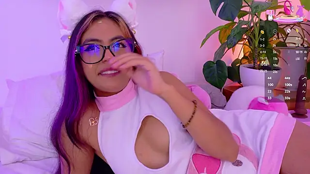 Chat XXX en directo de emily_bank