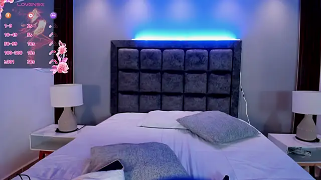 Caroline_Millerr live XXX chat