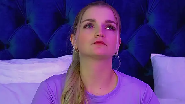 AnnyRaii 现场XXX聊天