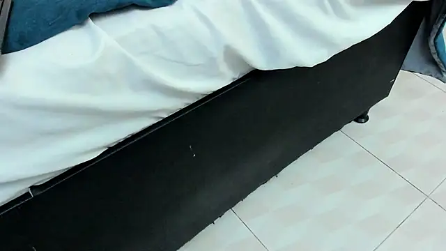 MiaFisherr Chat XXX live