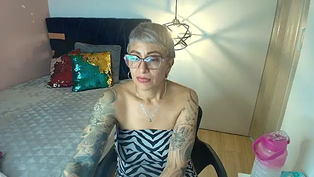 Charlotte__Gray's Live XXX Chat