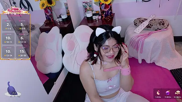 Catwhite_ élő XXX-chatje