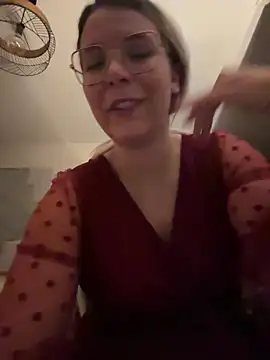 EmyLana's Live XXX Chat