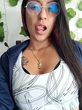 VALERY-03_ 라이브 XXX 채팅