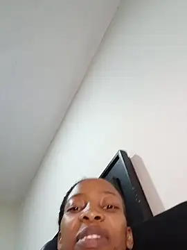 MsParisSmith Chat XXX live