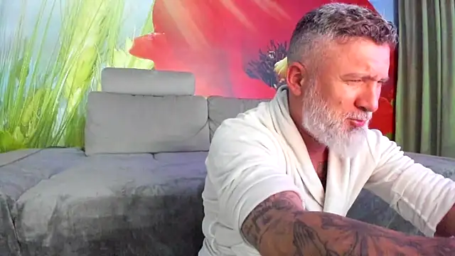 BlowMyXXL Live XXX-chat