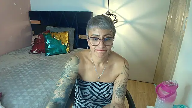 Charlotte__Gray's Live XXX Chat