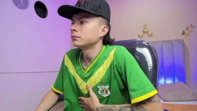 Nascary_Fox's Live XXX Chat