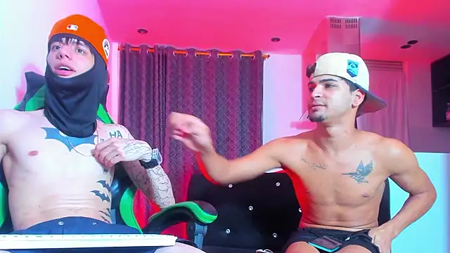 TheBatMansion: вебкам-шоу