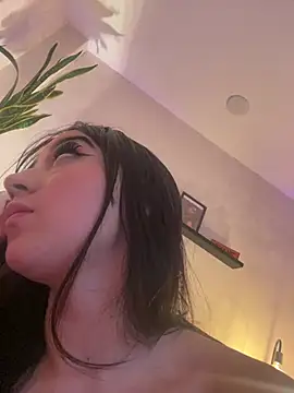 Chat XXX en directo de EmmyEvans1