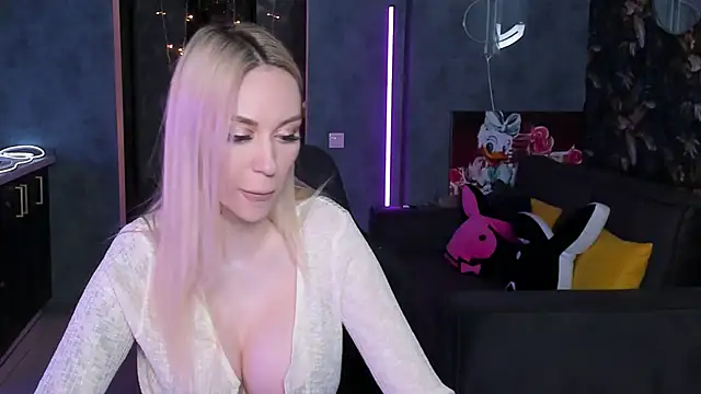 Blckmirrorr লাইভ XXX চ্যাট