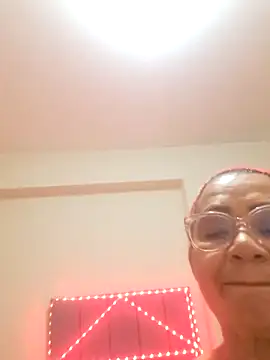 Chat +18 de Vickyfox_ ao vivo