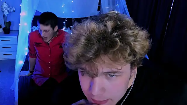 Chat +18 de lucas_long_ ao vivo