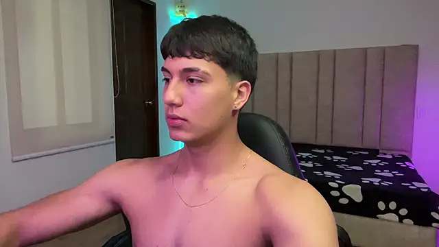 CHRIS_MORGAN1 Adlı Modelin Web Kamerası Şovu