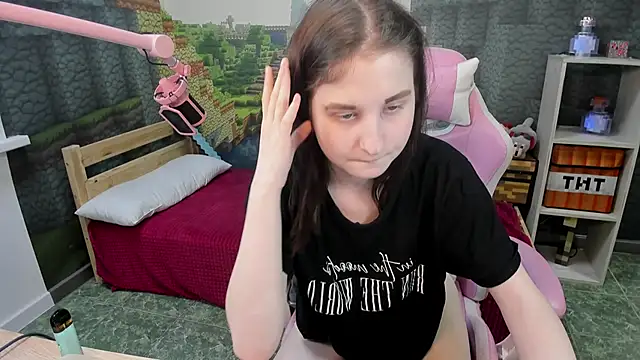 KiraDuvall live XXX chat