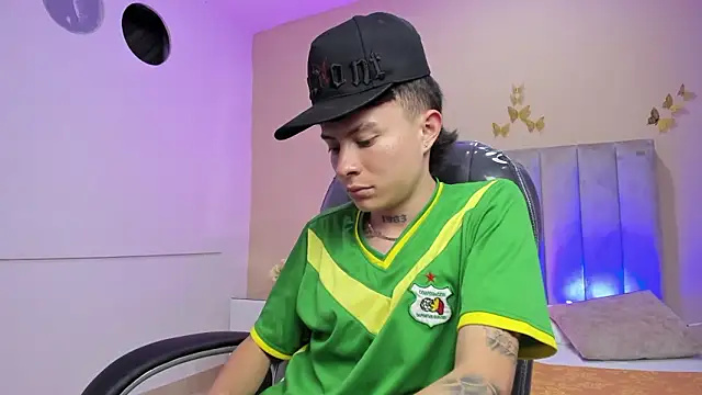 Nascary_Fox Chat XXX in diretta