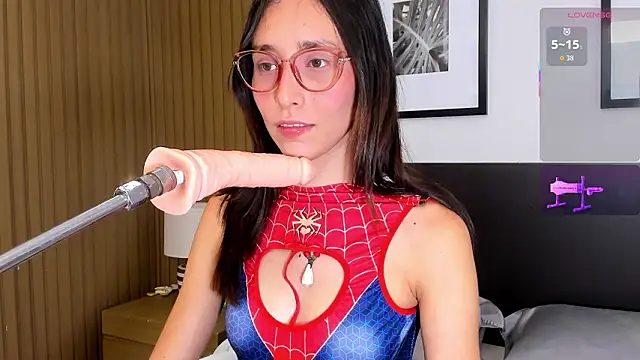 doll_bella_ Adlı Modelin Canlı XXX Sohbeti