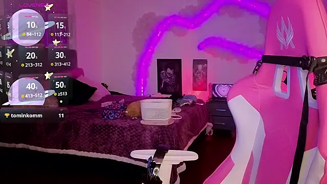 larah_uwu Live XXX-Chat