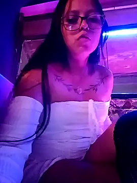 Czat XXX na żywo – LunaHot_777