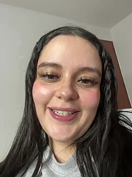 Онлайн чат XXX Selena_Roa