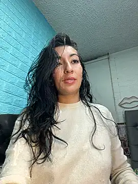 Chat +18 de SALOME_KORLAND ao vivo