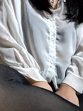 Maria2299 Show in webcam