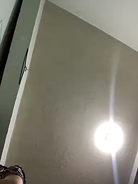 Pokazy przed kamerką – Andy12912