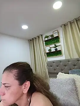 sasi_luna élő XXX-chatje