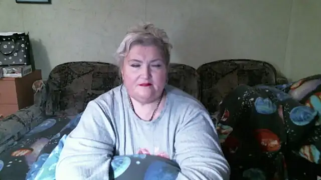 Lana555 Adlı Modelin Canlı XXX Sohbeti