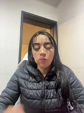 Chat +18 de EmmyEvans1 ao vivo