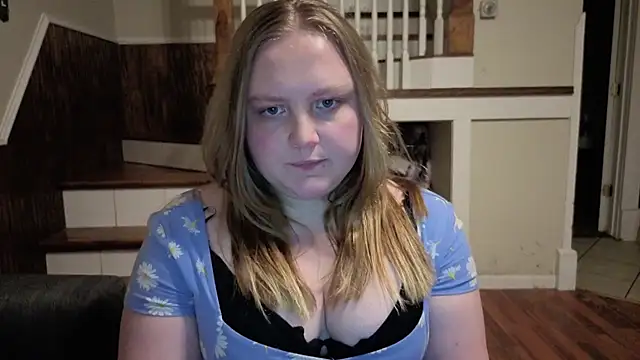 PhatAssBlond's Webcam Show
