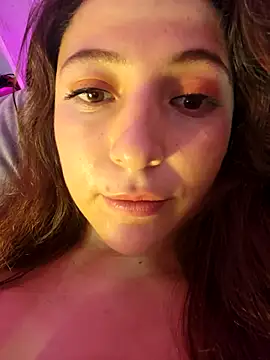 VickyHoult: онлайн-секс-чат