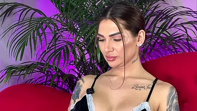 Tinydoll_XO Webcam show