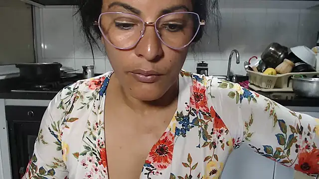 Онлайн чат XXX kateleyagrey