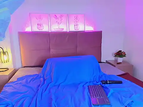 CamiilaReyes Adlı Modelin Canlı XXX Sohbeti