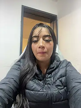 EmmyEvans1's Live XXX Chat